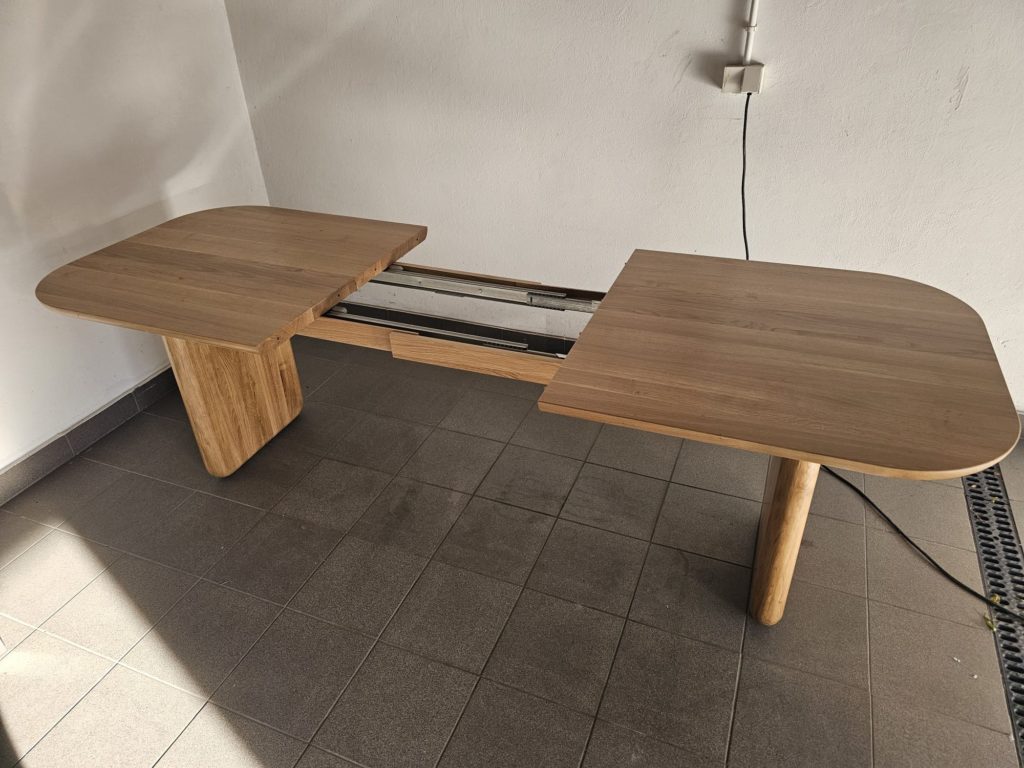Stół dębowy rozkładany